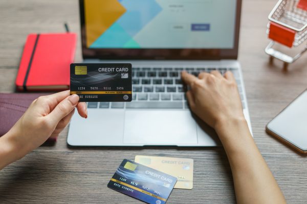 סליקת כרטיסי אשראי באינטרנט